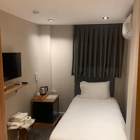 Hotel Reexe *